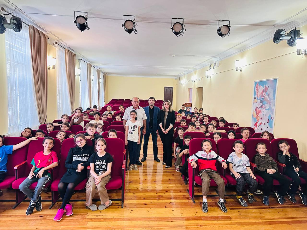 Лекция о культуре поведения в общественных местах для школьников