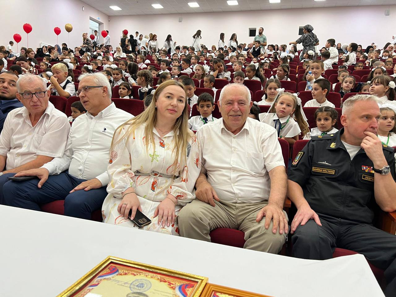 В «День Знаний», в СОШ N57 им. Суханова, прошло торжественное открытие нового учебного года!