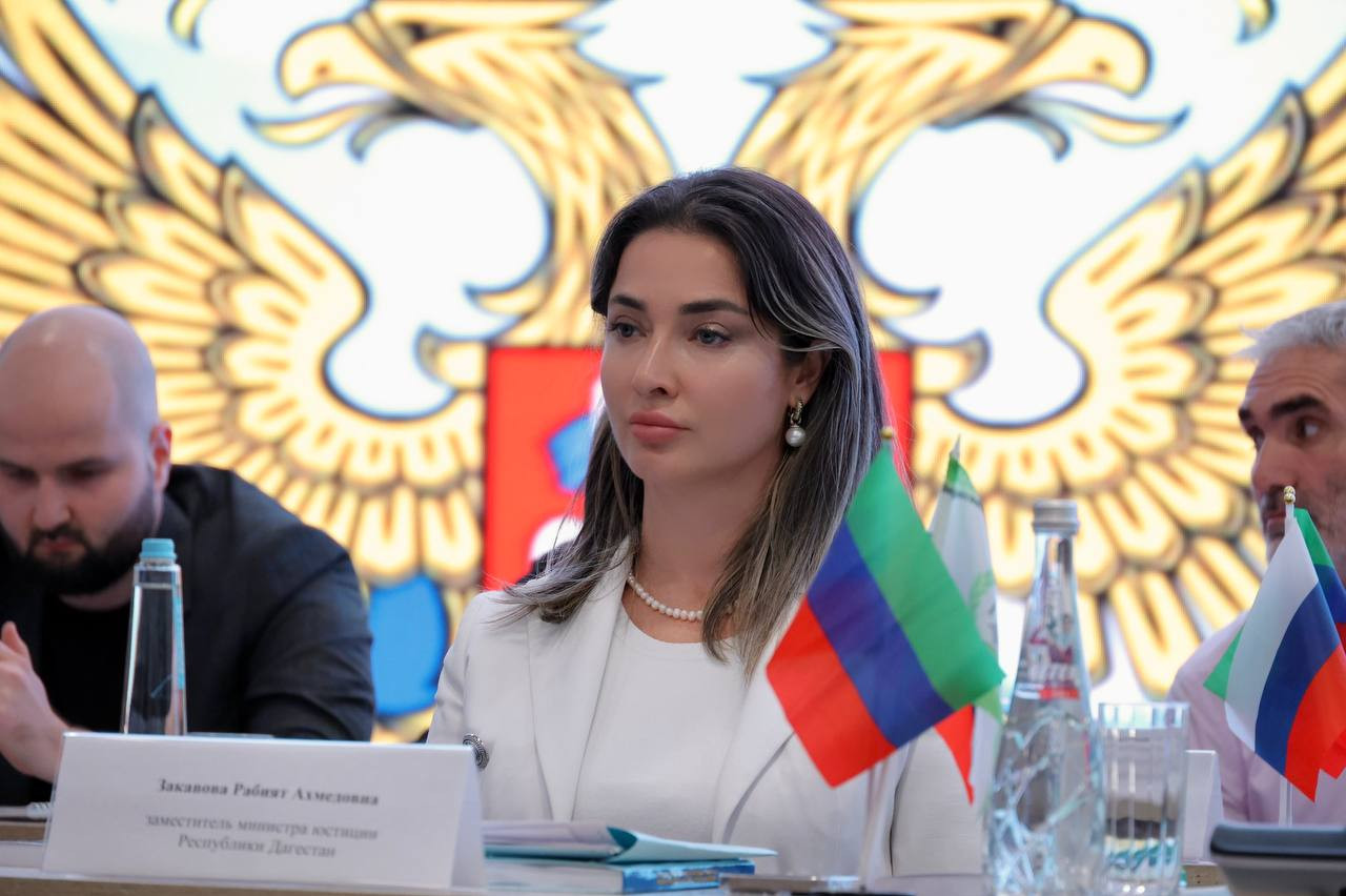 Поздравляем Закавову Рабият Ахмедовну с Днем рождения!