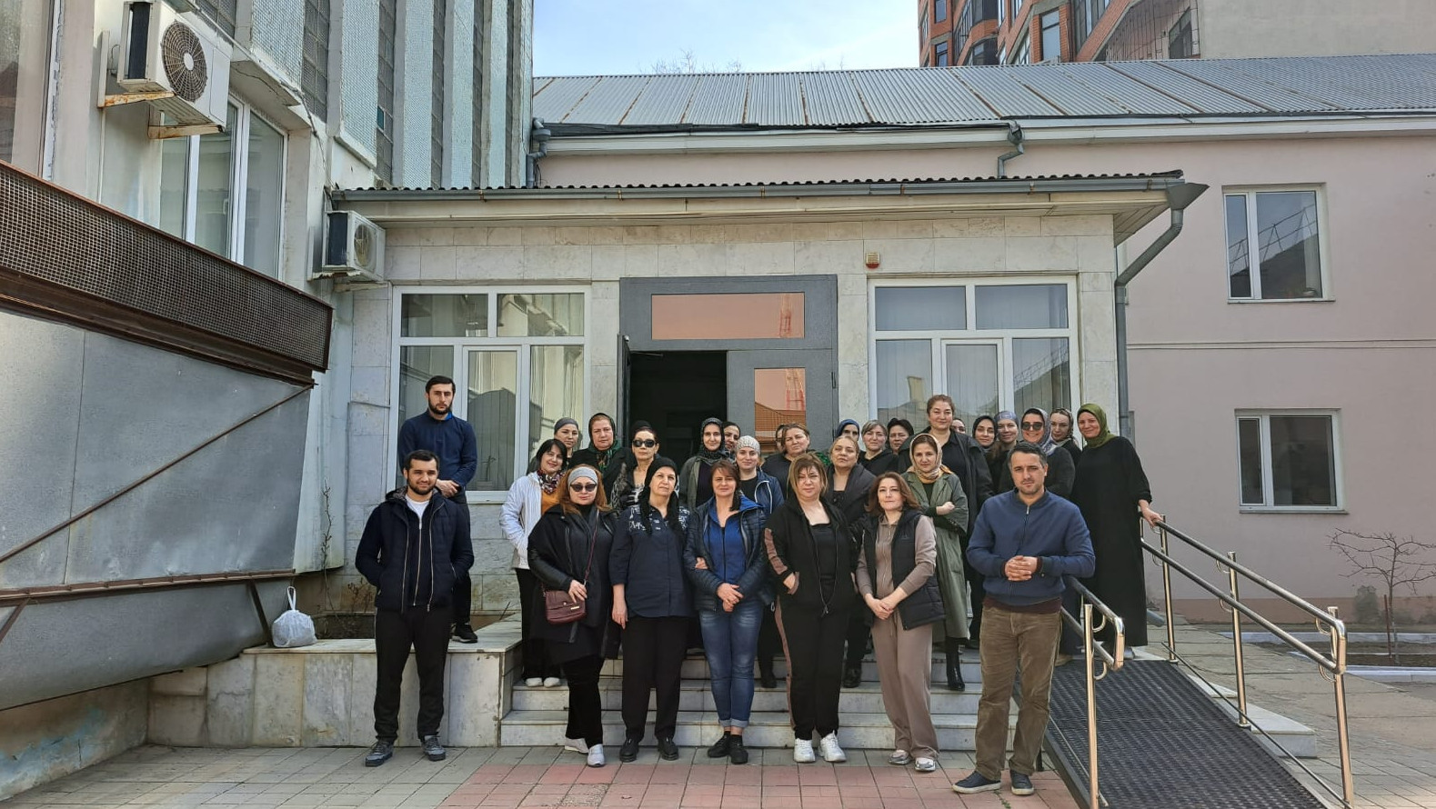 Коллектив Центрального государственного архива Республики Дагестан принял участие в общереспубликанском субботнике