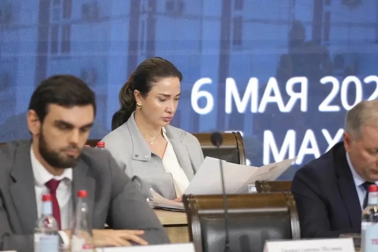 Заместитель министра юстиции Дагестана Рабият Закавова приняла участие в конференции о роли молодежи в единстве страны