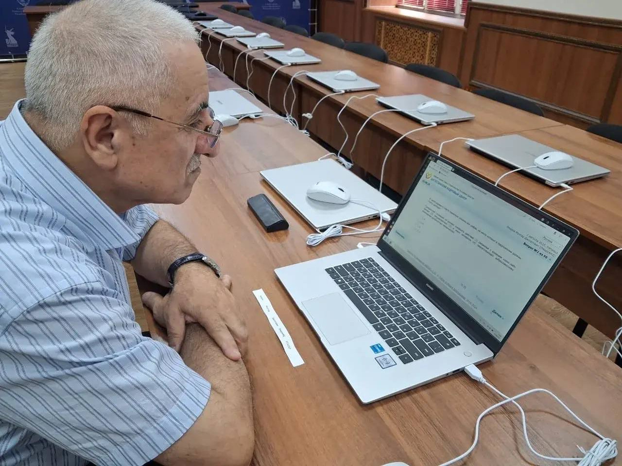 Состоялся конкурс на право замещения вакантной должности руководителя государственного казенного учреждения «Дирекция по материально-техническому обеспечению мировых судей Республики Дагестан»