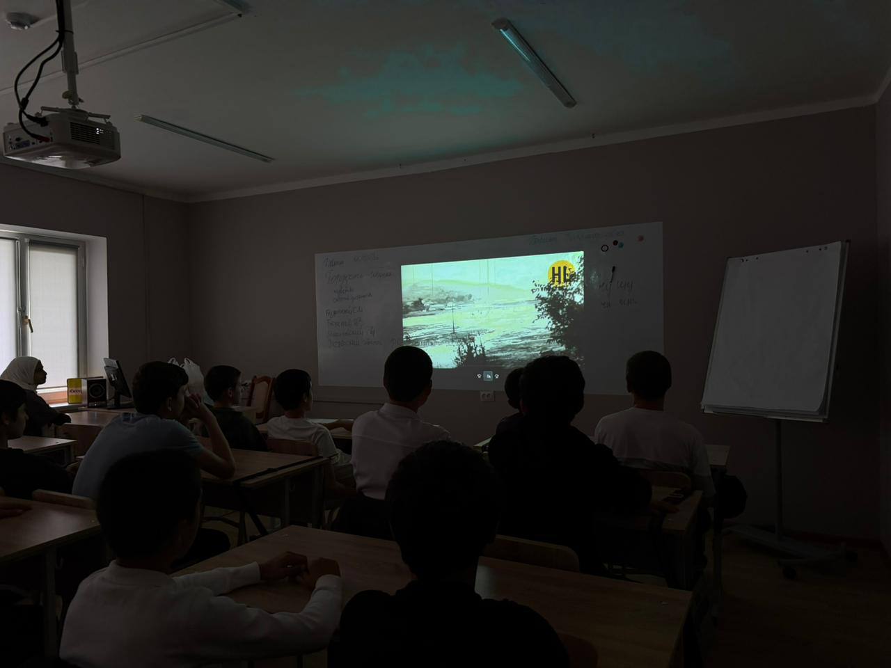 Сотрудники Минюста РД провели лекцию на тему «Битва за Кавказ» в детском лагере «Солнечный берег»