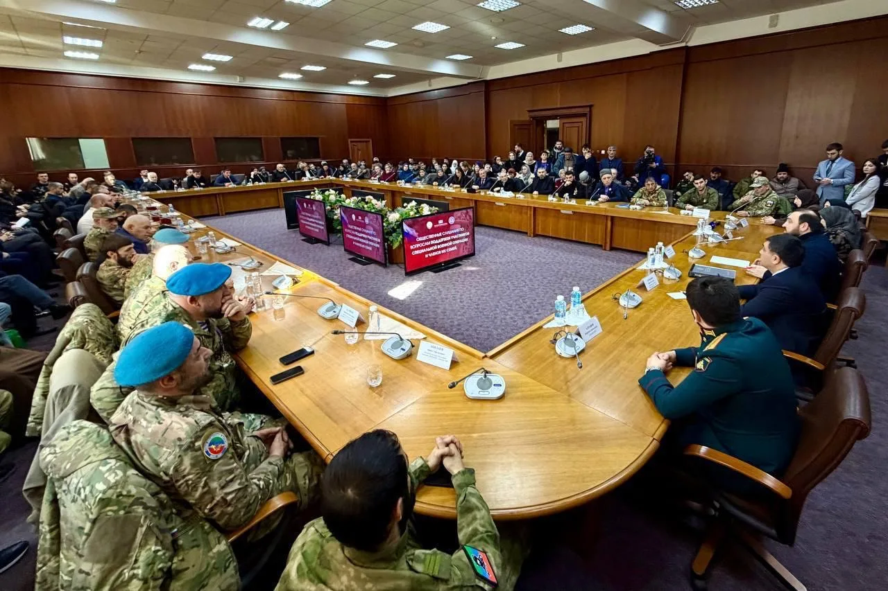 Единство и поддержка: встреча с Султаном Хамзаевым в Махачкале