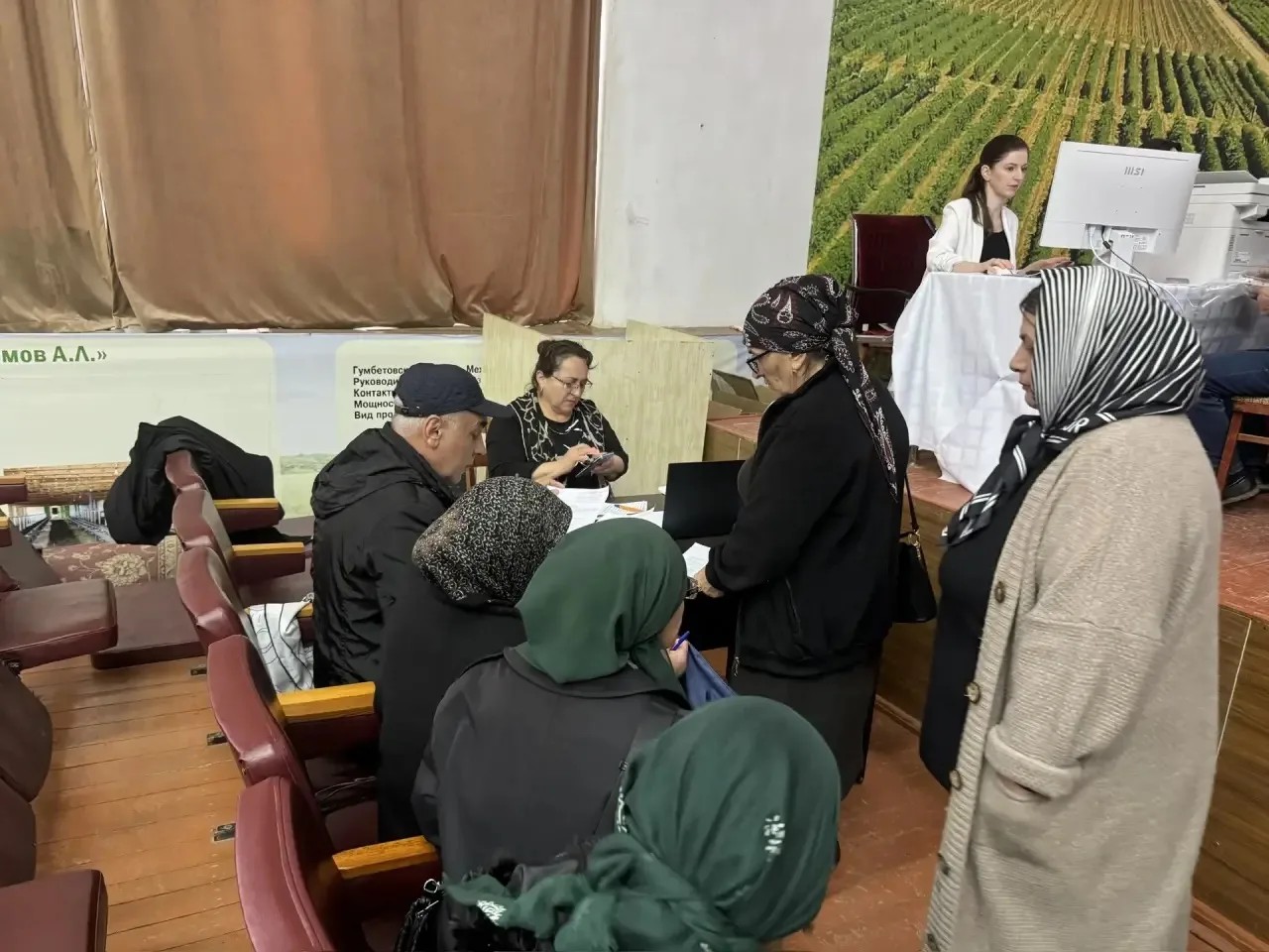 Минюст РД продолжает оказывать бесплатную юридическую помощь пострадавшим на выезде